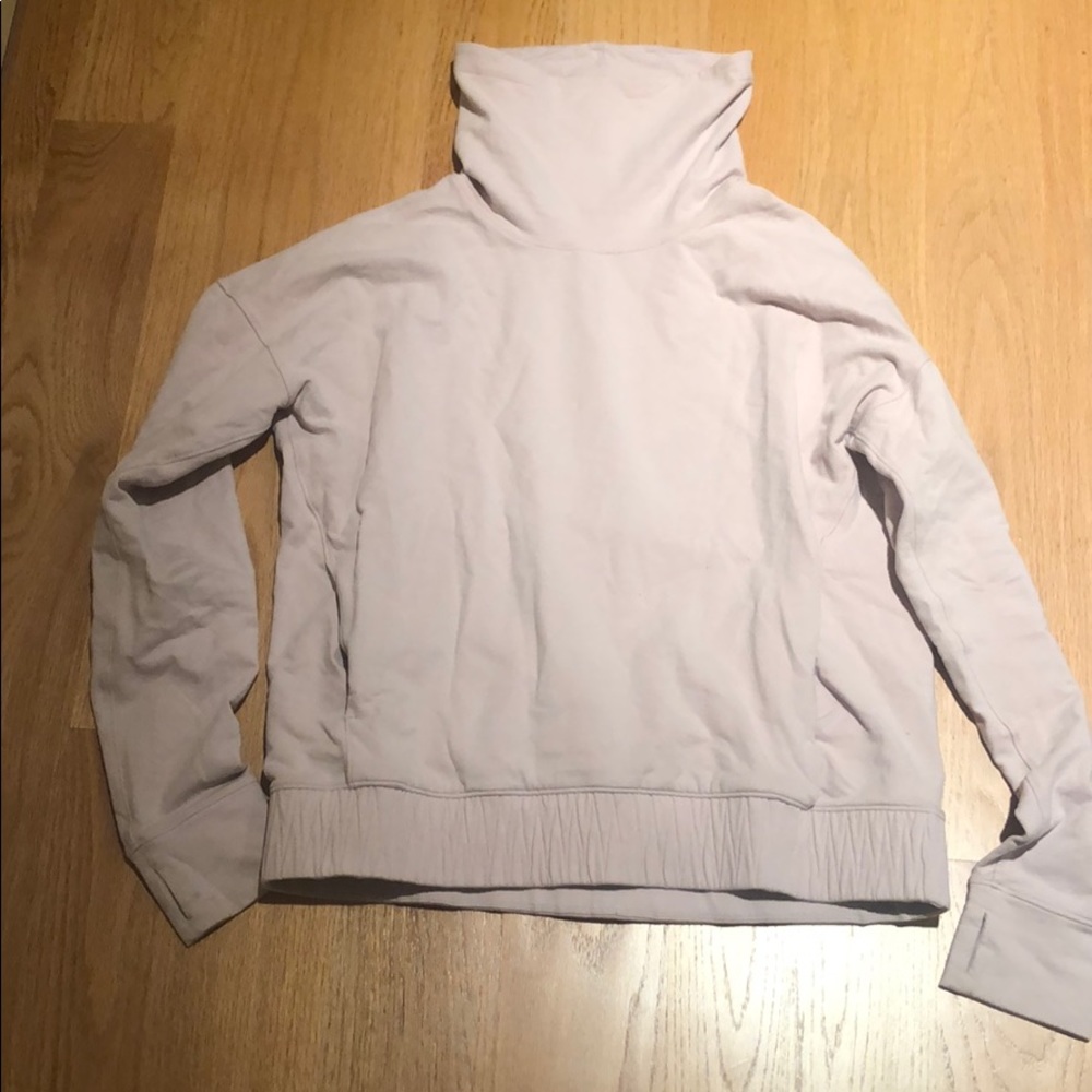 Lululemon sweatshirt